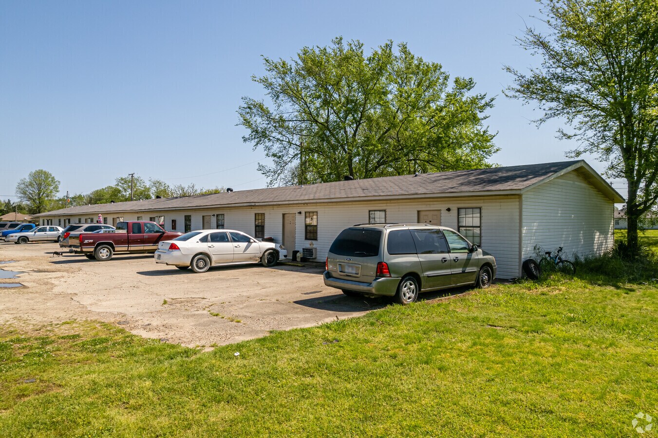 1405 S Donaghey Ave, Conway, AR 72034