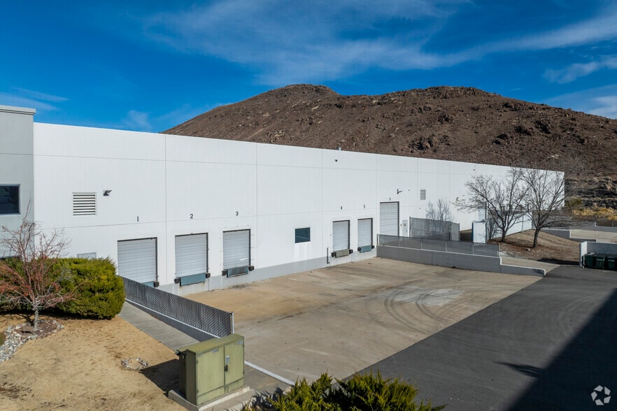 8770 Technology Way, Reno, NV for lease - Building Photo - Image 2 of 4