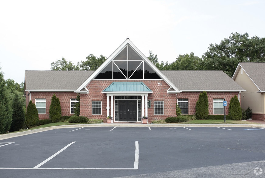 Merchants Square Professional Center portfolio of 3 properties for sale on LoopNet.com - Building Photo - Image 1 of 5
