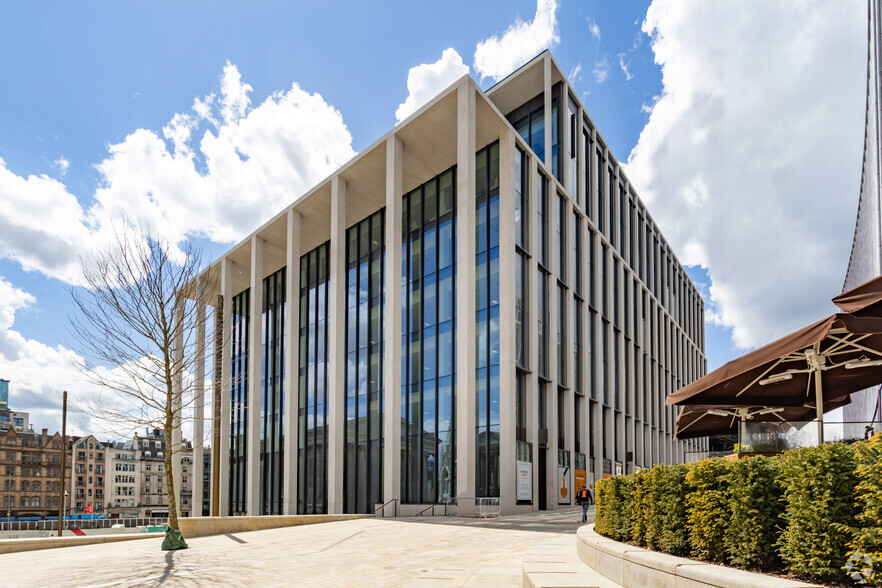 Chamberlain Sq, Birmingham for lease - Building Photo - Image 1 of 17