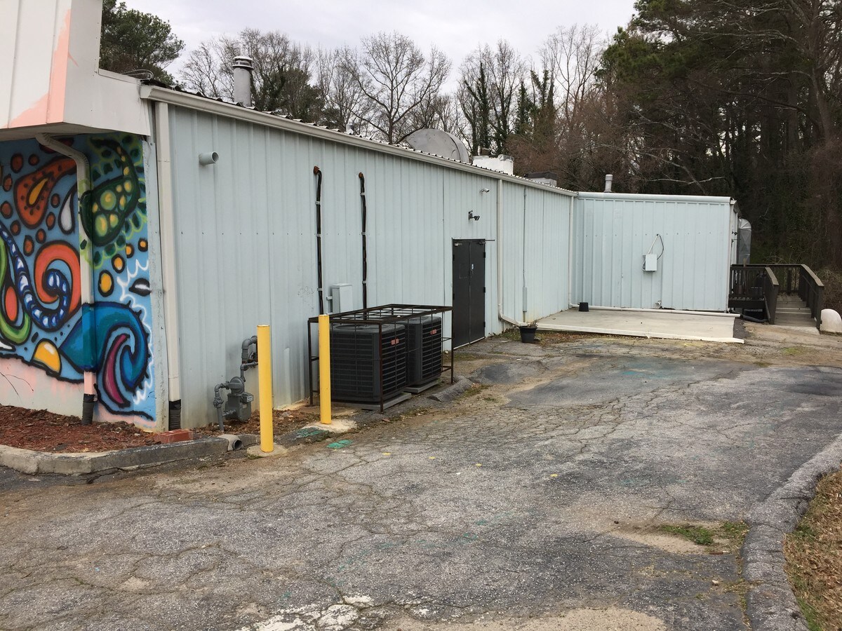 2272 Lawrenceville Hwy, Decatur, GA 30033