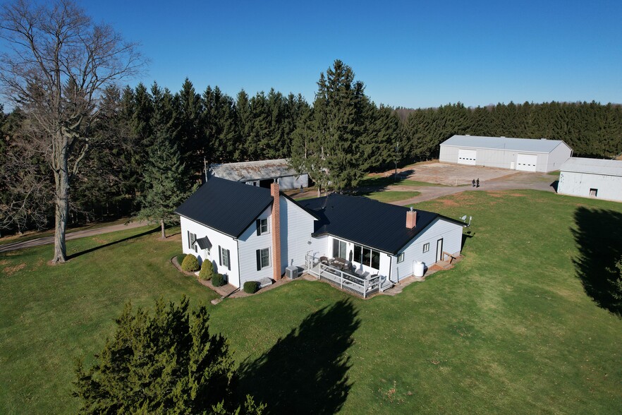 94 Stage Rd, Brant, ON for sale - Building Photo - Image 2 of 17