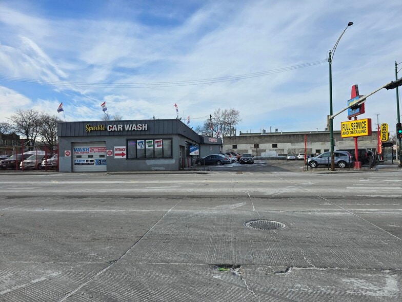 4801 W Grand Ave, Chicago, IL for sale - Building Photo - Image 1 of 15