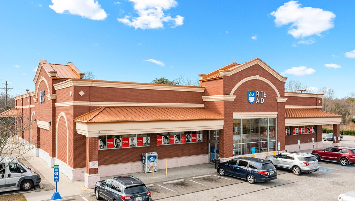 2460 Washington Memorial Hwy, Hayes, VA 23072