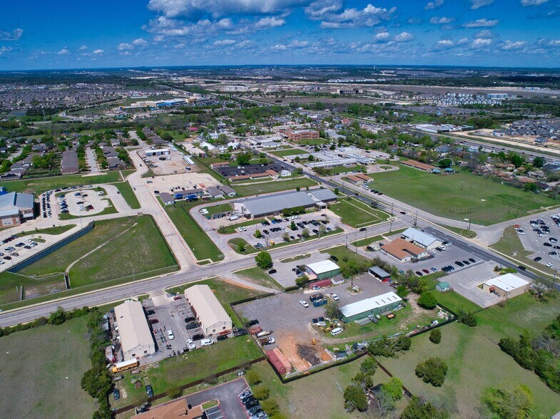 414 Lion Dr, Leander, TX for sale - Aerial - Image 3 of 8