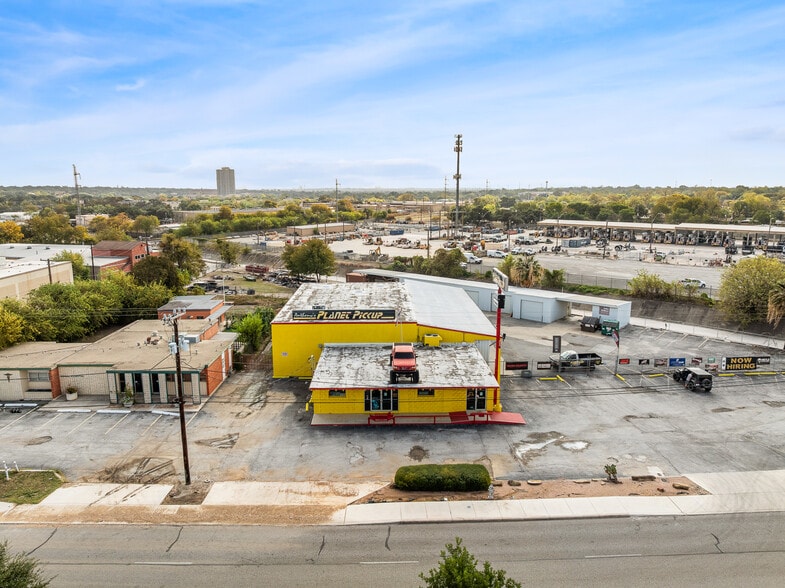 2238 NW Loop 410 Fwy, San Antonio, TX for sale - Building Photo - Image 1 of 32