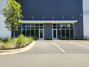 104 Pinnacle Way, Summerville, SC for lease Building Photo- Image 2 of 21