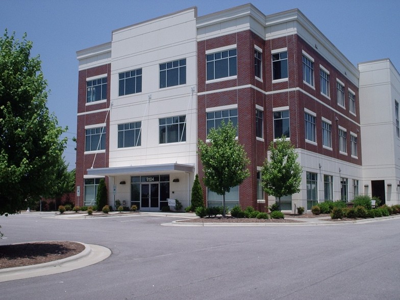 9104 Falls Of Neuse Rd, Raleigh, NC for lease - Building Photo - Image 2 of 4