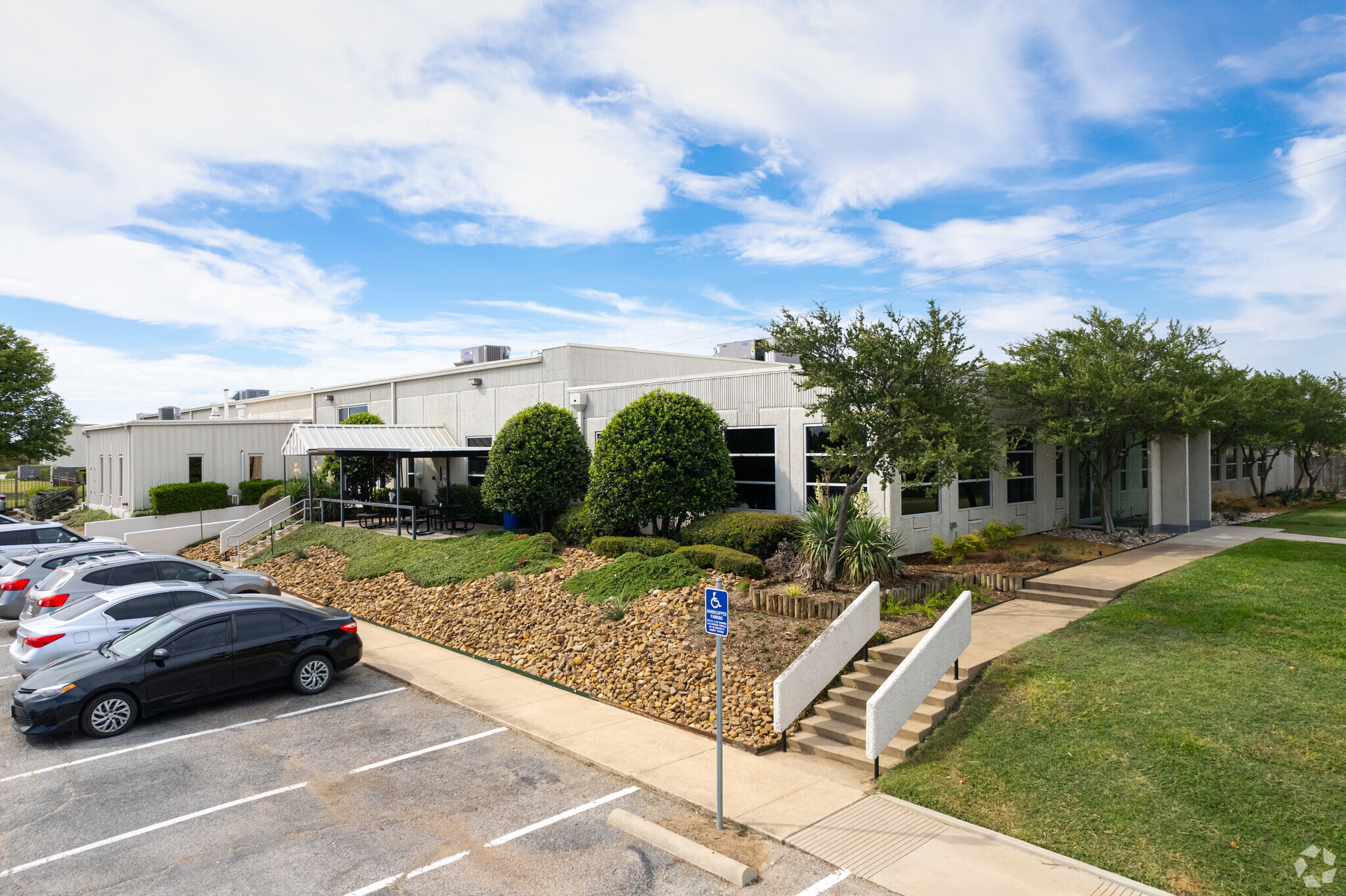 1500 W Interstate 35, Denton, TX for sale Primary Photo- Image 1 of 1