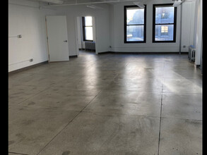 242 W 30th St, New York, NY for lease Interior Photo- Image 1 of 4