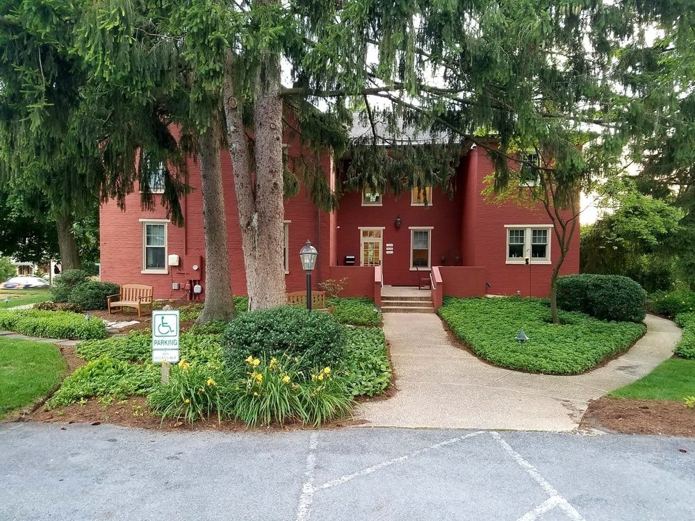 405 E Chocolate Ave, Hershey, PA for lease Building Photo- Image 1 of 10