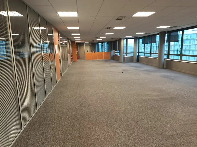 Office in Le Havre for lease - Interior Photo - Image 3 of 8