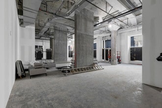 950 Rue Saint-Antoine O, Montréal, QC for lease Interior Photo- Image 1 of 25