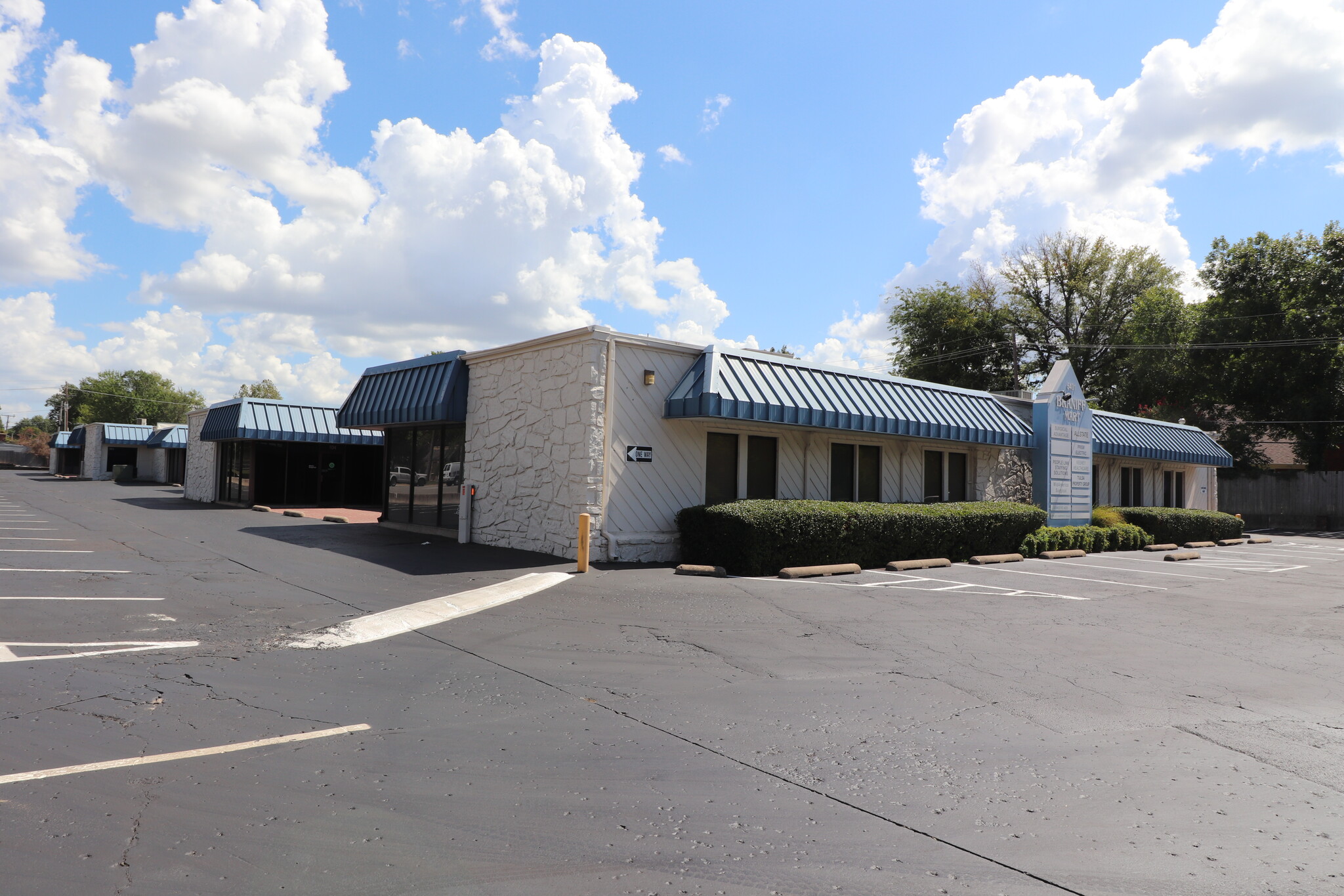 5401 S Sheridan Rd, Tulsa, OK for sale Building Photo- Image 1 of 1