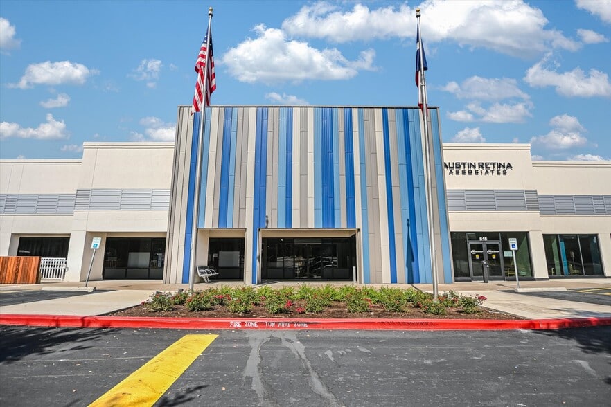 4544 S Lamar Blvd, Austin, TX for sale - Building Photo - Image 3 of 21