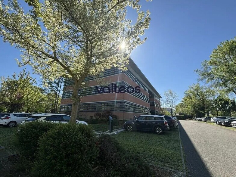 102 Rue Du Lac, Labège for lease - Building Photo - Image 1 of 9
