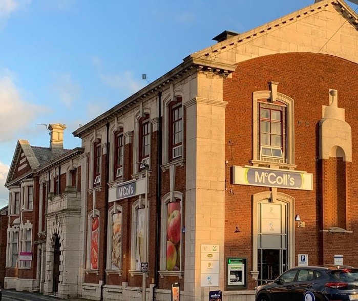 Cromwell Rd, Ellesmere Port for sale - Building Photo - Image 1 of 1