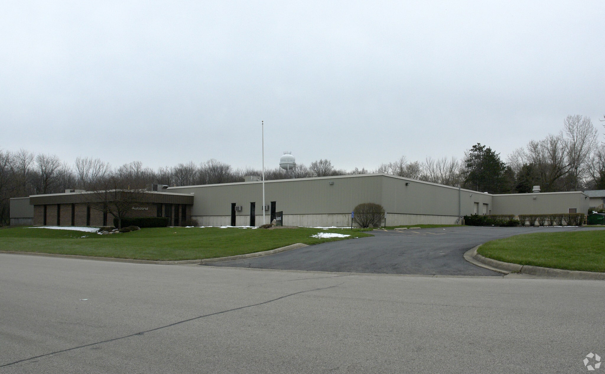 365 E Prairie St, Crystal Lake, IL for sale Primary Photo- Image 1 of 1