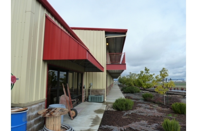 4802-4810 Table Rock Rd, Medford, OR for lease - Building Photo - Image 3 of 11