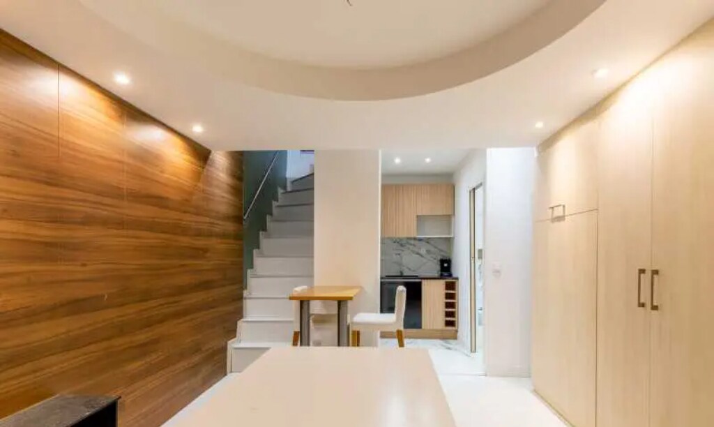 15 Rue Nicolas Charlet, Paris for lease Interior Photo- Image 1 of 4