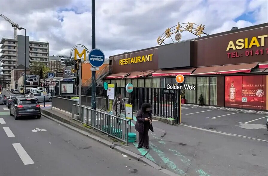 Retail in Pantin for lease - Building Photo - Image 2 of 7