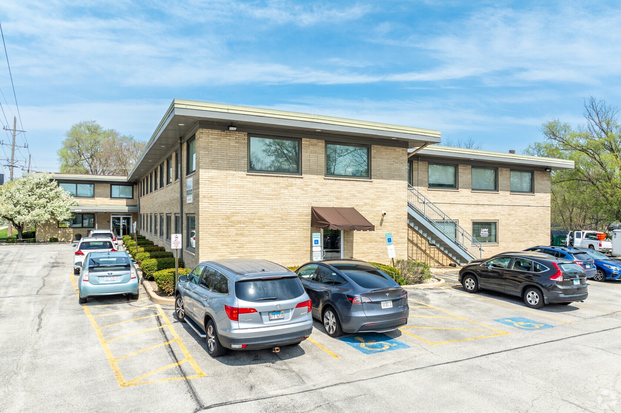 4513 Lincoln Ave, Lisle, IL for sale Primary Photo- Image 1 of 1