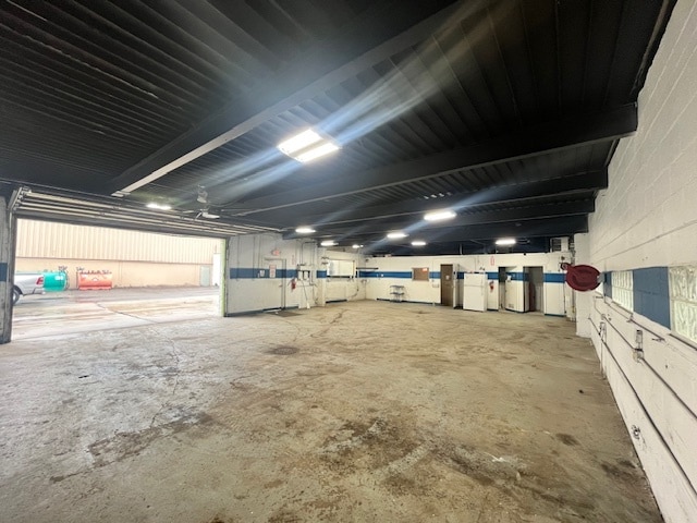 21201 Telegraph Rd, Southfield, MI for lease Building Photo- Image 1 of 24