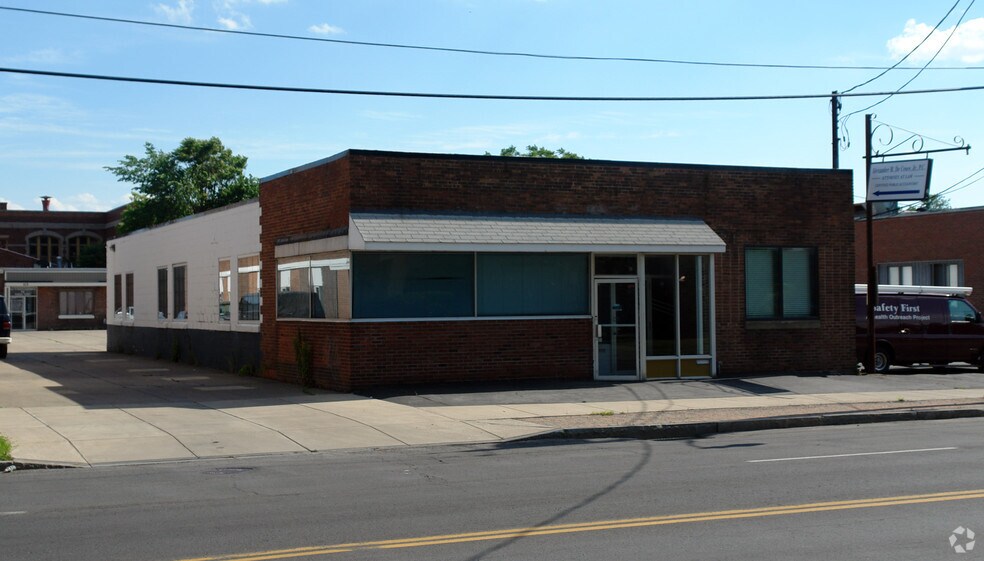 617 W Genesee St, Syracuse, NY for sale - Primary Photo - Image 1 of 1