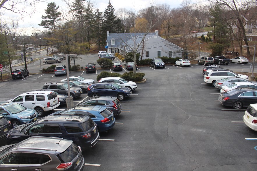 40 Stirling Rd, Watchung, NJ 07069 Office for Lease
