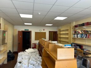 370-374 Upper Newtownards Rd, Belfast for lease Interior Photo- Image 2 of 2