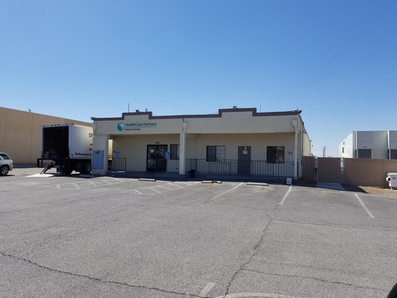 1280 E Calvada Blvd, Pahrump, NV for sale - Primary Photo - Image 1 of 25