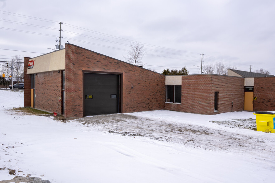 1988 Kingsway, Sudbury, ON for lease - Building Photo - Image 3 of 16