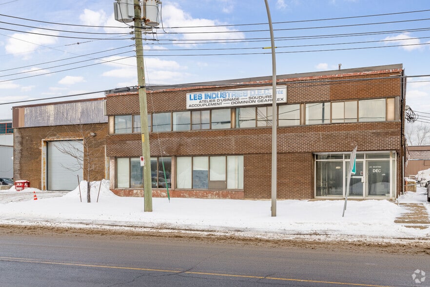 2240 43e Av, Montréal, QC for lease - Primary Photo - Image 1 of 4