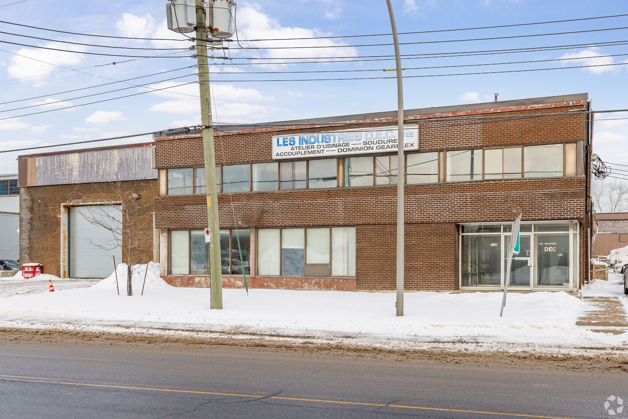2240 43e Av, Montréal, QC for lease Primary Photo- Image 1 of 5