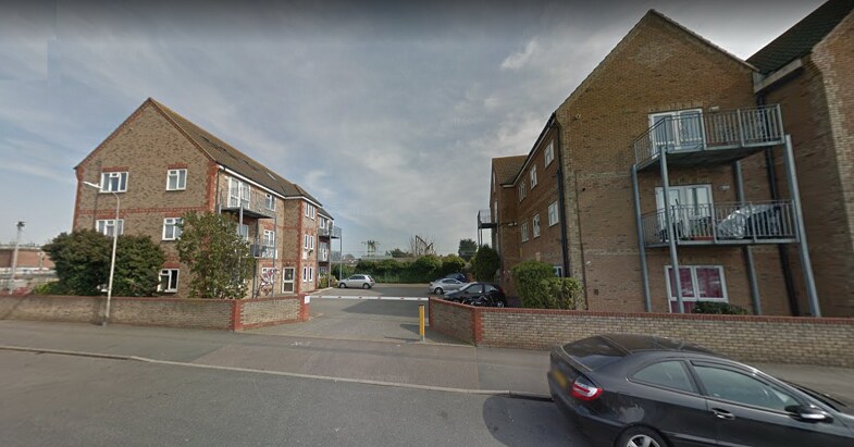 46 Oxford Rd, Clacton On Sea for sale Primary Photo- Image 1 of 1