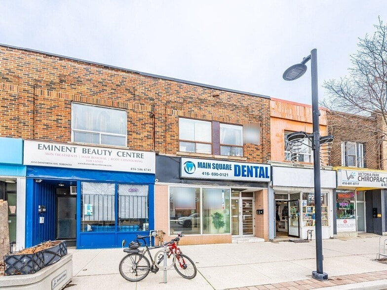 2438 Danforth Av, Toronto, ON for sale - Building Photo - Image 2 of 32