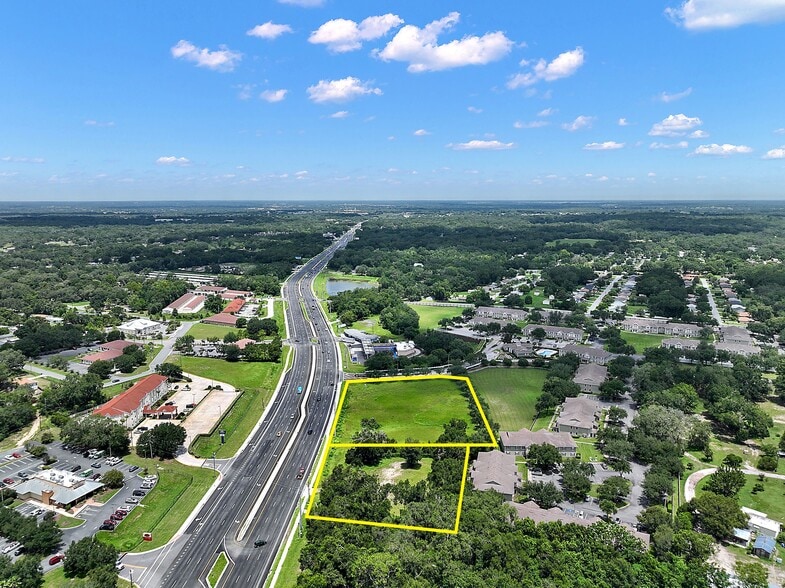 855 S US Highway 27, Lady Lake, FL for sale - Building Photo - Image 3 of 4