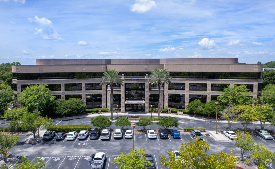 10151 Deerwood Park Blvd, Jacksonville, FL for lease - Primary Photo - Image 1 of 6