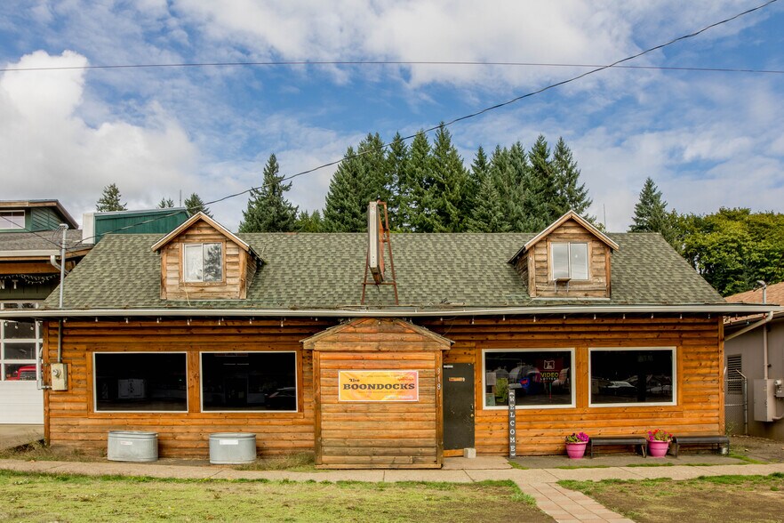 318 N Main St, Falls City, OR for sale - Primary Photo - Image 1 of 1