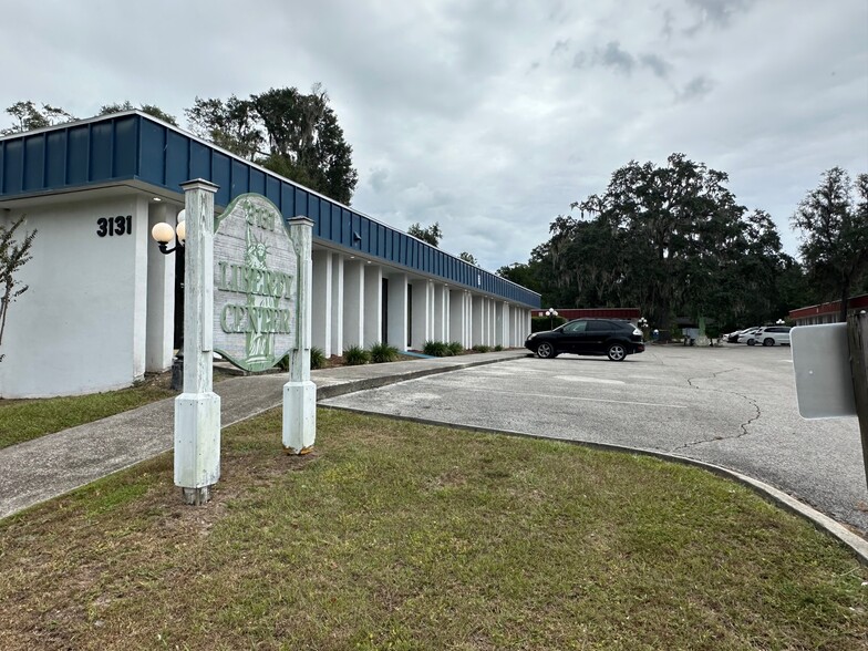 3131 NW 13th St, Gainesville, FL for lease - Building Photo - Image 2 of 19