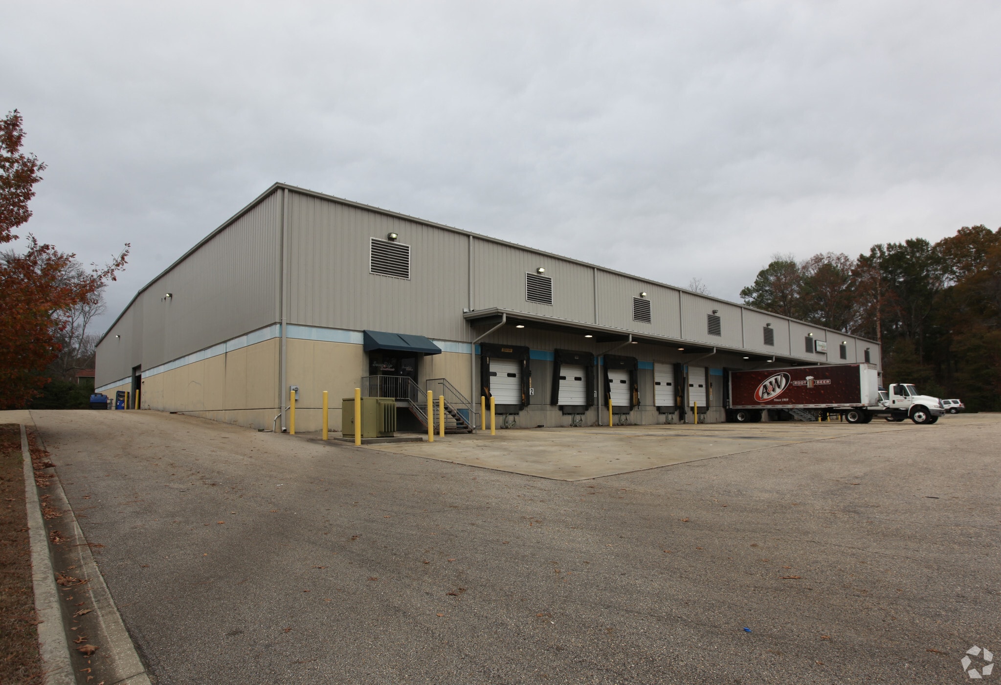 5960 Greenwood Pky, Bessemer, AL for lease Primary Photo- Image 1 of 5