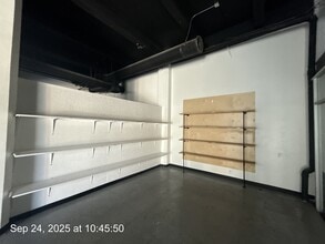 313 S San Pedro Ave, Los Angeles, CA for lease Interior Photo- Image 1 of 9