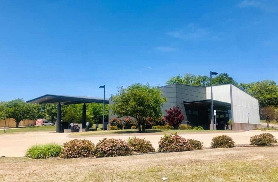 1100 Cradduck Rd, Ada, OK for sale - Primary Photo - Image 1 of 1