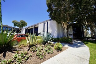 NEWPORT MESA CENTRE - Warehouse