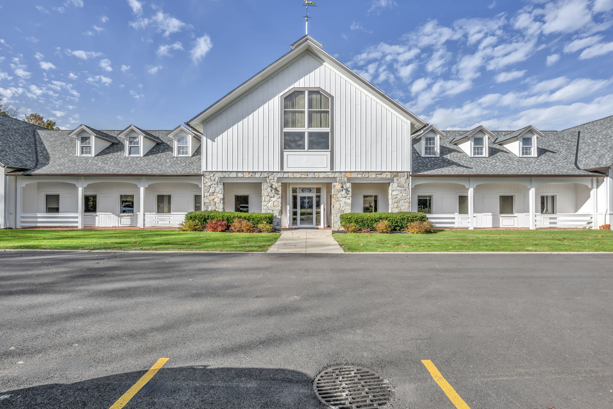 1006-1008 Crocker Rd, Westlake, OH for lease Building Photo- Image 1 of 9