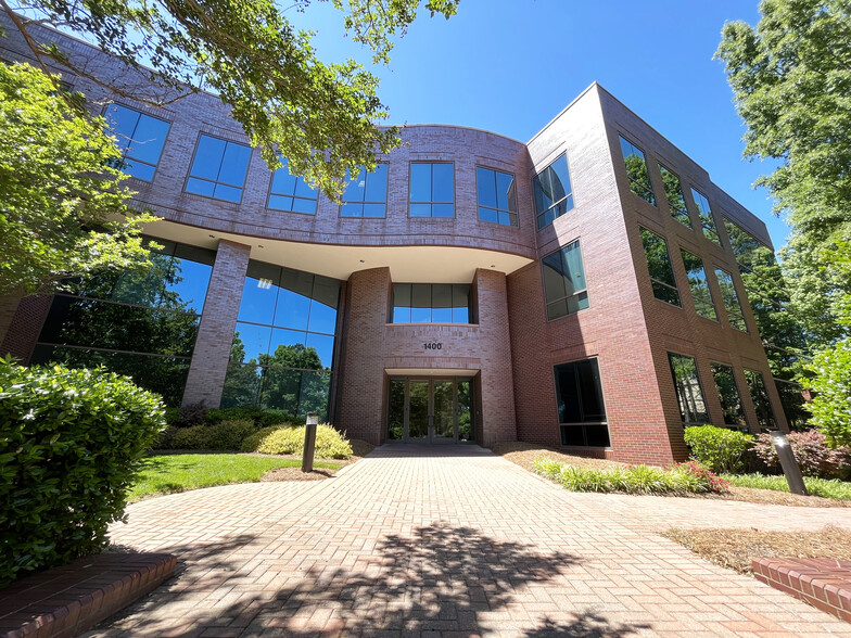 1400 Crescent Green, Cary, NC for lease - Building Photo - Image 1 of 8