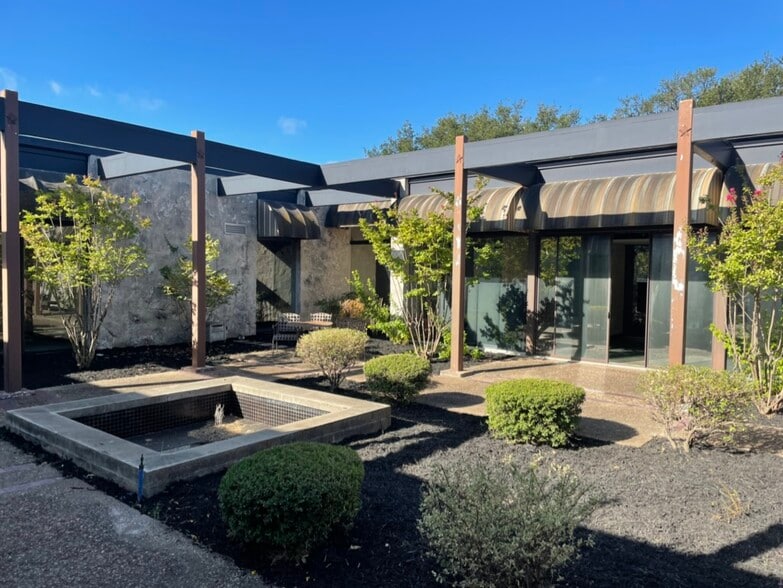 509 Corral Ln, Austin, TX for lease - Building Photo - Image 2 of 5