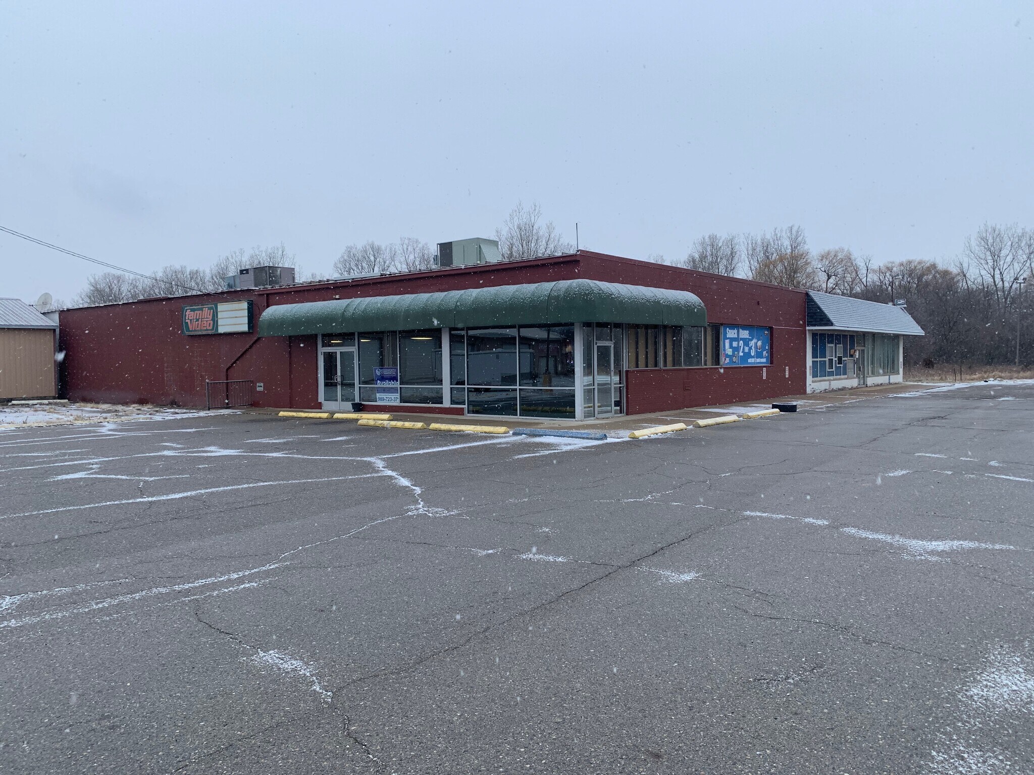 1047-1053 E M 21, Owosso, MI for sale Building Photo- Image 1 of 1