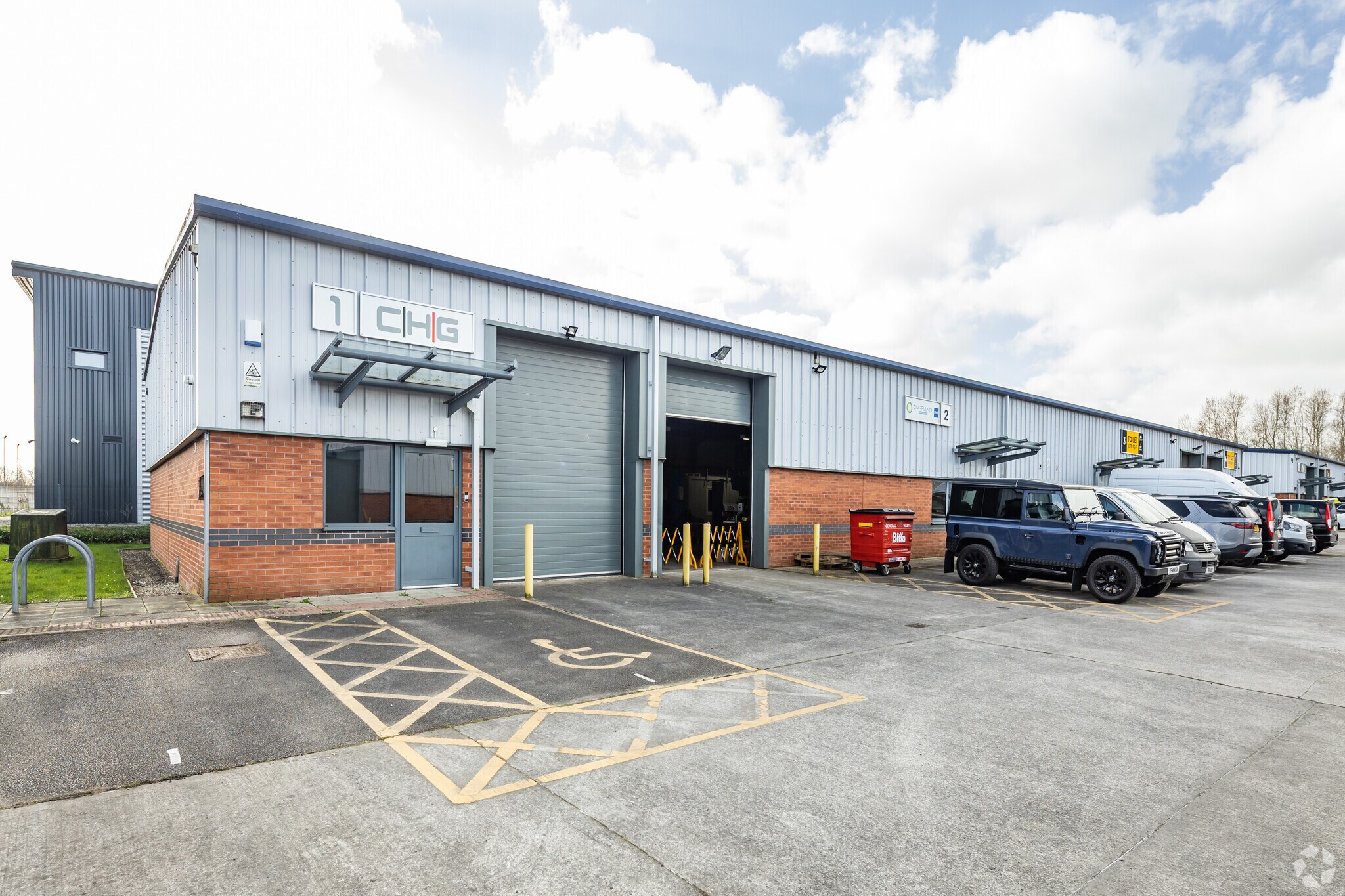4 New Bridge Rd, Ellesmere Port for lease Primary Photo- Image 1 of 3