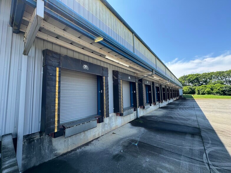 100 Enterprise Dr SW, Calhoun, GA for sale - Building Photo - Image 2 of 6